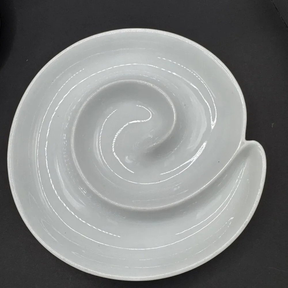 Set of 2 Crate and Barrel White Porcelain Swirl Appetizer Dishes 7